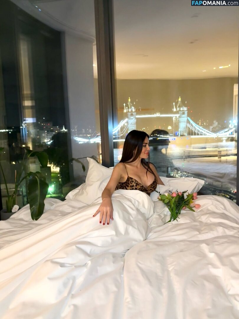 Dominique Hourani / DominiqueHorani / dominiquehourani / https: Çıplak OnlyFans  Sızdırılmış Fotoğraf #1