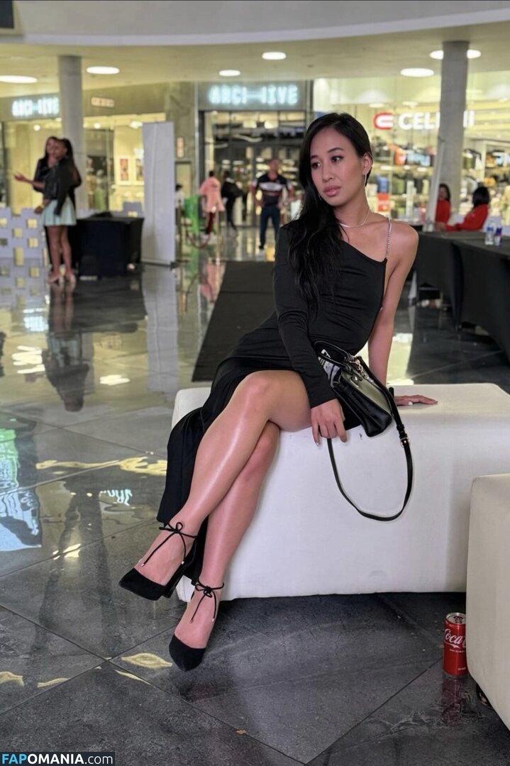 Dr Joanne Lan / drjoannelan Çıplak OnlyFans  Sızdırılmış Fotoğraf #1