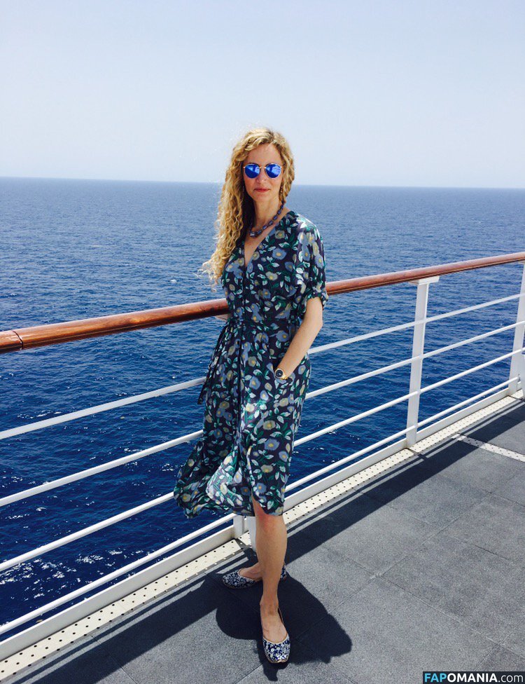 Dr Suzannah Lipscomb / https: / sixteenthcgirl Çıplak OnlyFans  Sızdırılmış Fotoğraf #2