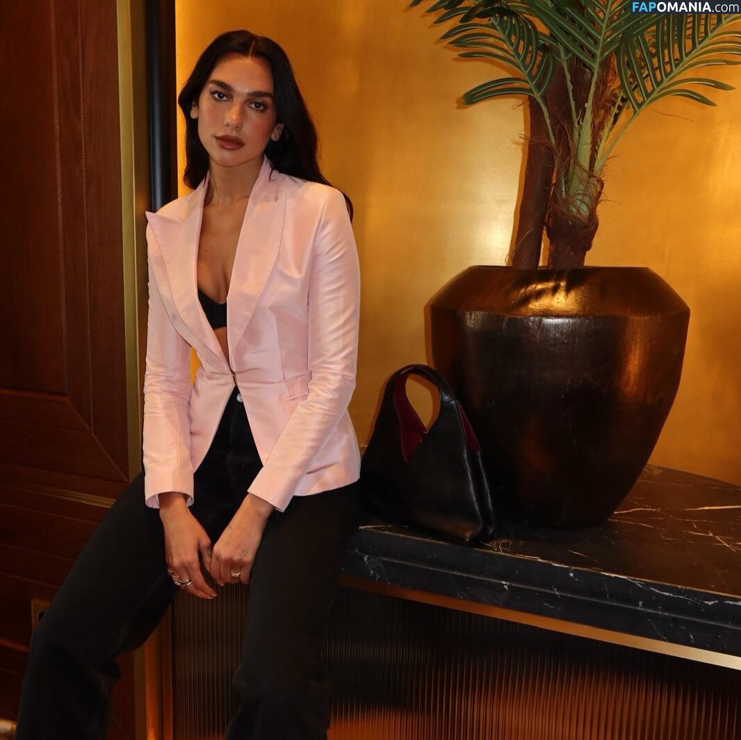 Dua Lipa / dualipa / newsong Çıplak OnlyFans  Sızdırılmış Fotoğraf #210