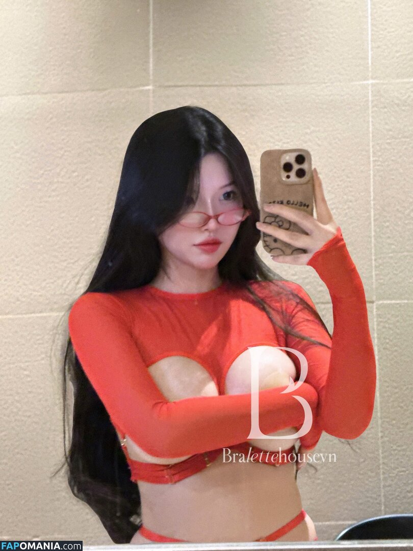 Duyenn Hipp / duyenn.hipp Çıplak OnlyFans  Sızdırılmış Fotoğraf #255