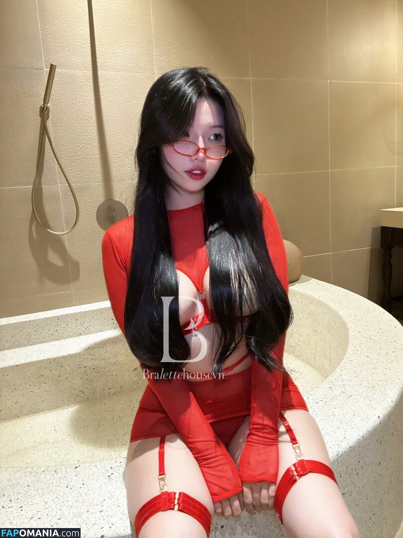 Duyenn Hipp / duyenn.hipp Çıplak OnlyFans  Sızdırılmış Fotoğraf #260