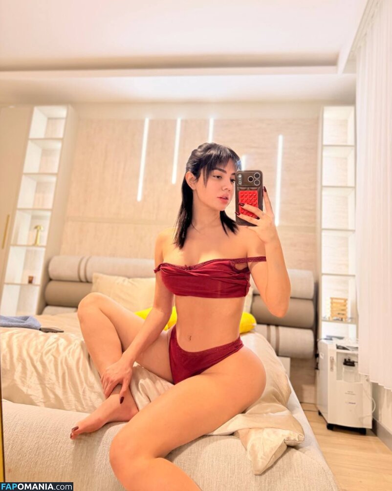 Ece Ronay / Eceronayofficial Çıplak OnlyFans  Sızdırılmış Fotoğraf #11
