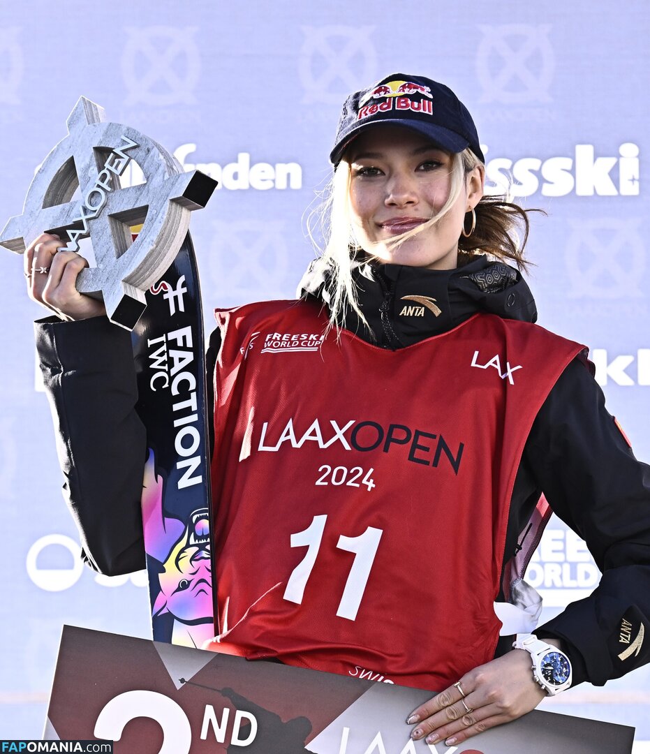 Eileen Gu / GoEileenGu / eileengu / https: Çıplak OnlyFans  Sızdırılmış Fotoğraf #7