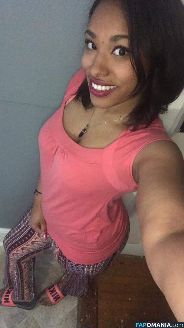 Elaynah Çıplak OnlyFans  Sızdırılmış Fotoğraf #1