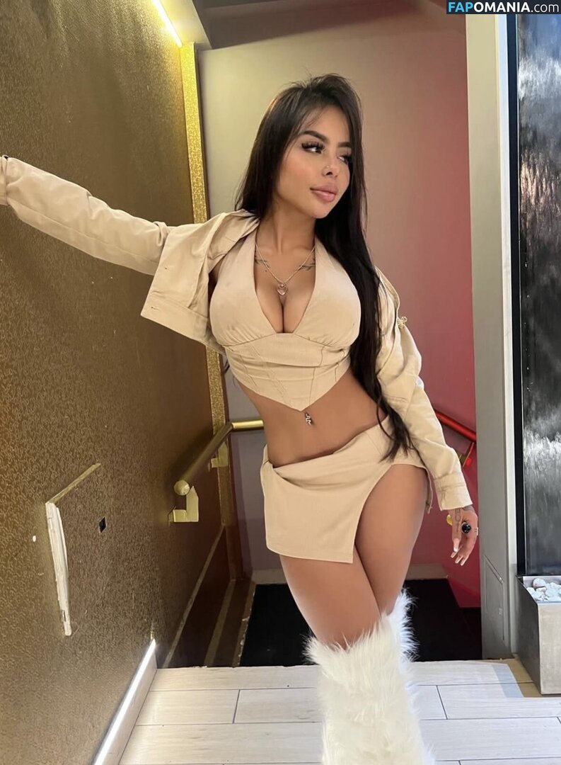 Ele Jamaica / elajamaica19 / imladyele Çıplak OnlyFans  Sızdırılmış Fotoğraf #4