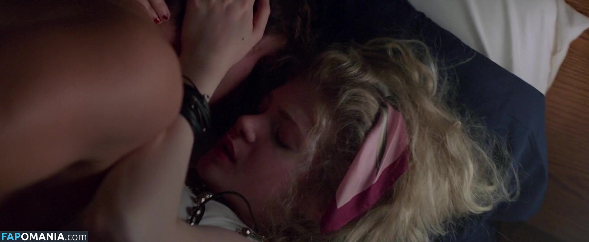 Elena Kampouris Çıplak OnlyFans  Sızdırılmış Fotoğraf #4