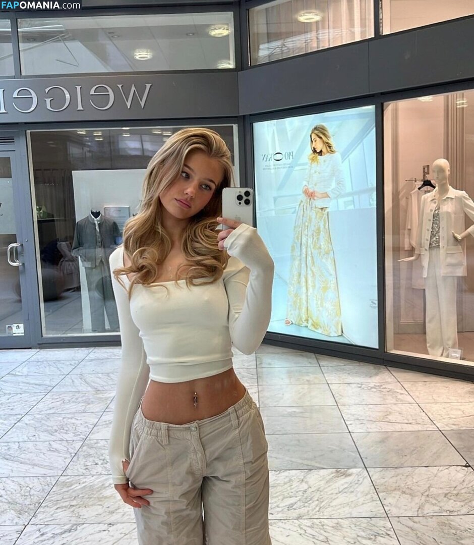 Elena Zoe / Elena.zbt Çıplak OnlyFans  Sızdırılmış Fotoğraf #9