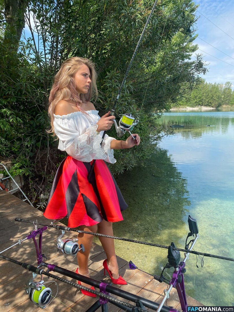 Elizabeth Shostak Çıplak OnlyFans  Sızdırılmış Fotoğraf #3