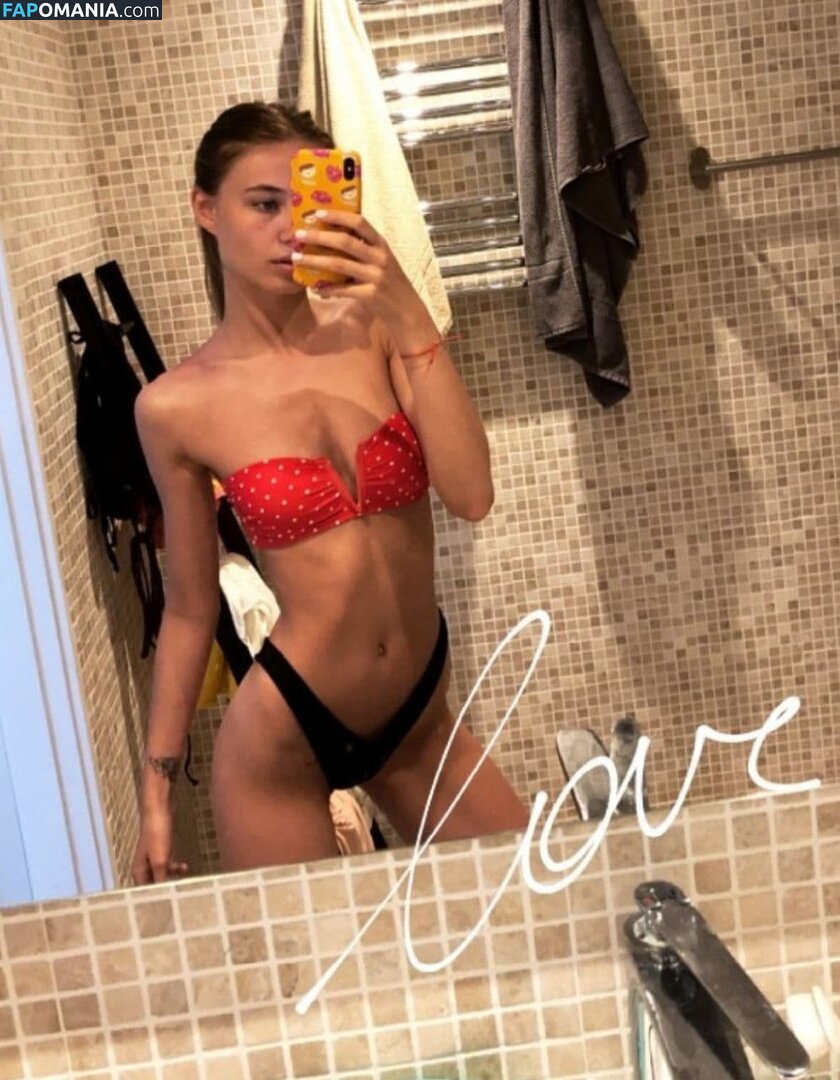 Elizabeth Vasilenko / elizabethvasilenko / elizvasilenko Çıplak OnlyFans  Sızdırılmış Fotoğraf #9