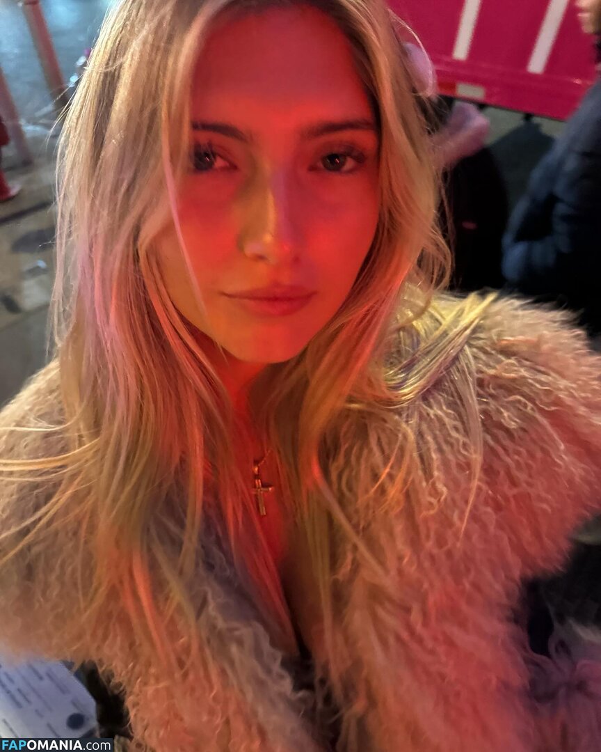 Ella Ailiff Çıplak OnlyFans  Sızdırılmış Fotoğraf #3