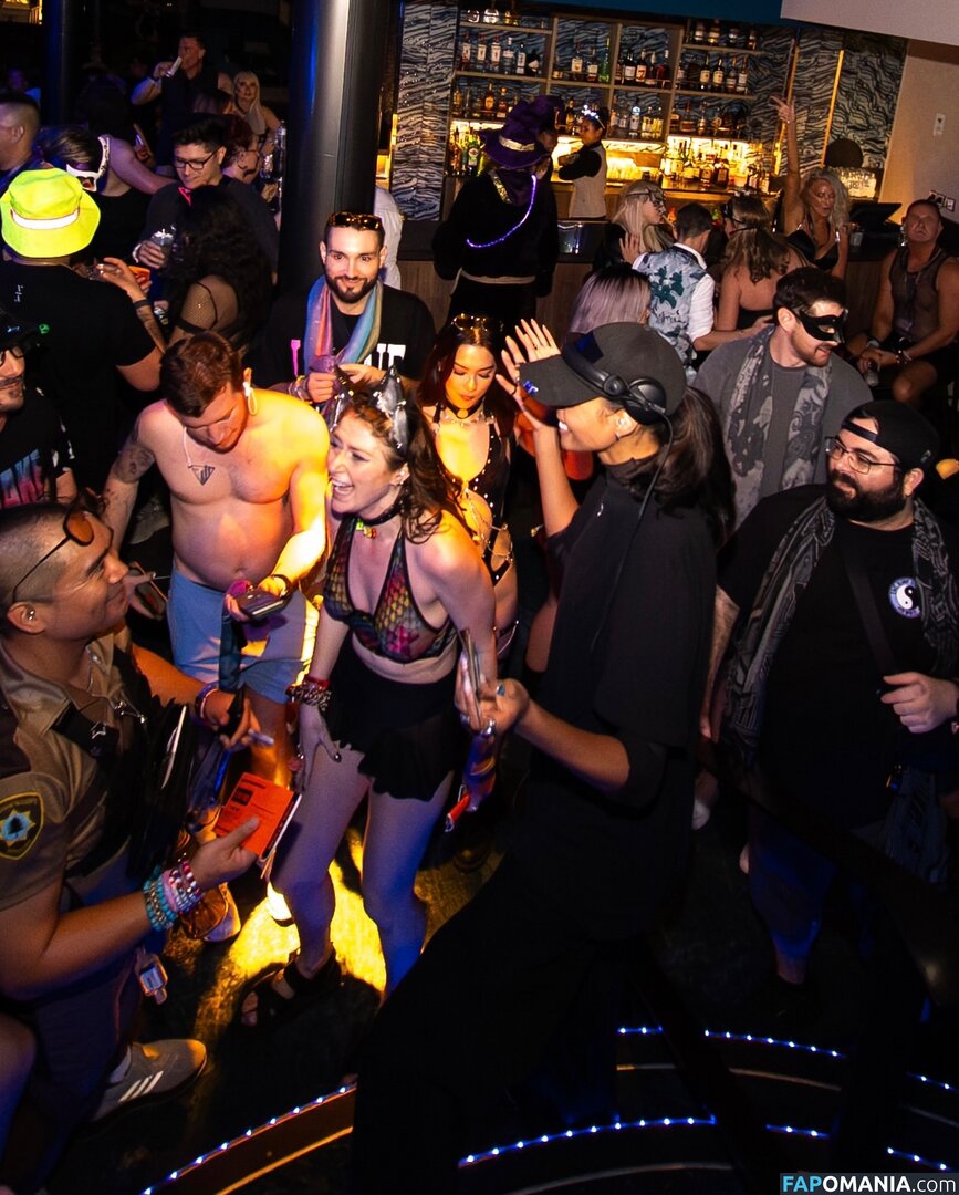 Ella Balinska / ellabalinska Çıplak OnlyFans  Sızdırılmış Fotoğraf #9