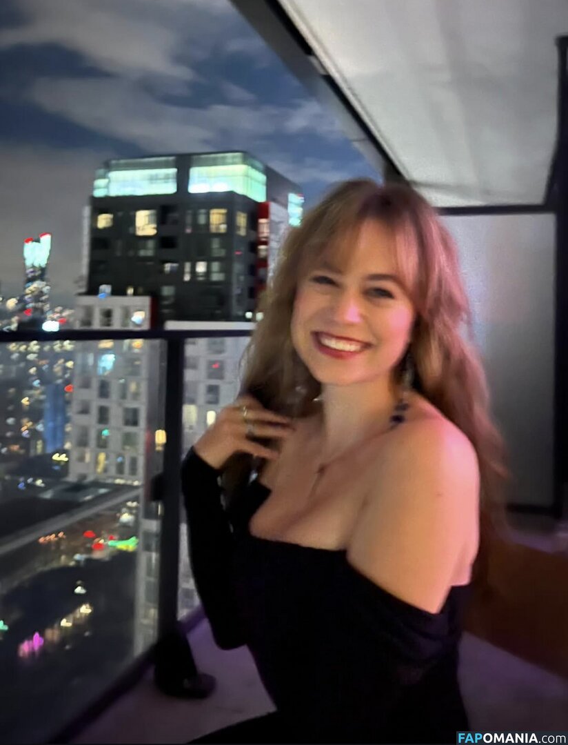 Ella Ballentine / ellaballentine Çıplak OnlyFans  Sızdırılmış Fotoğraf #1