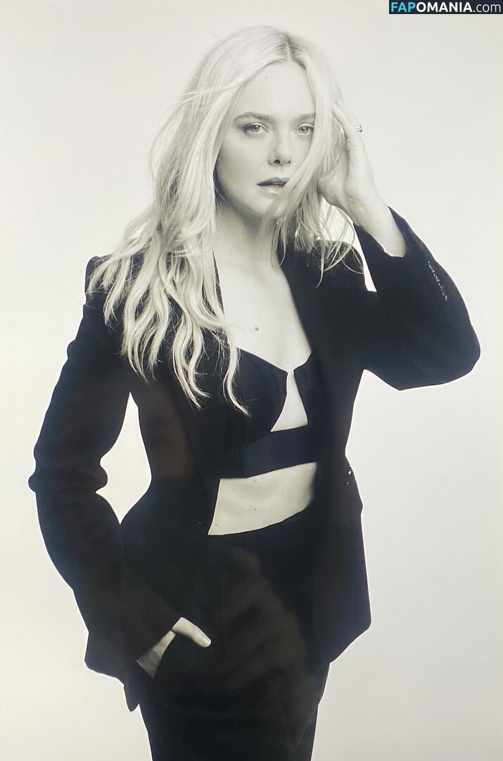 Elle Fanning / ellefanning Çıplak OnlyFans  Sızdırılmış Fotoğraf #10
