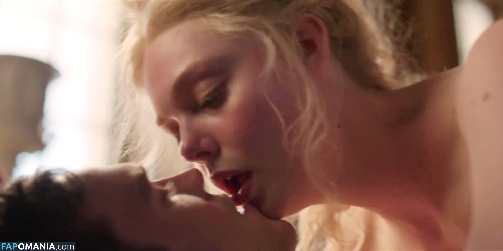 Elle Fanning / ellefanning Çıplak OnlyFans  Sızdırılmış Fotoğraf #67