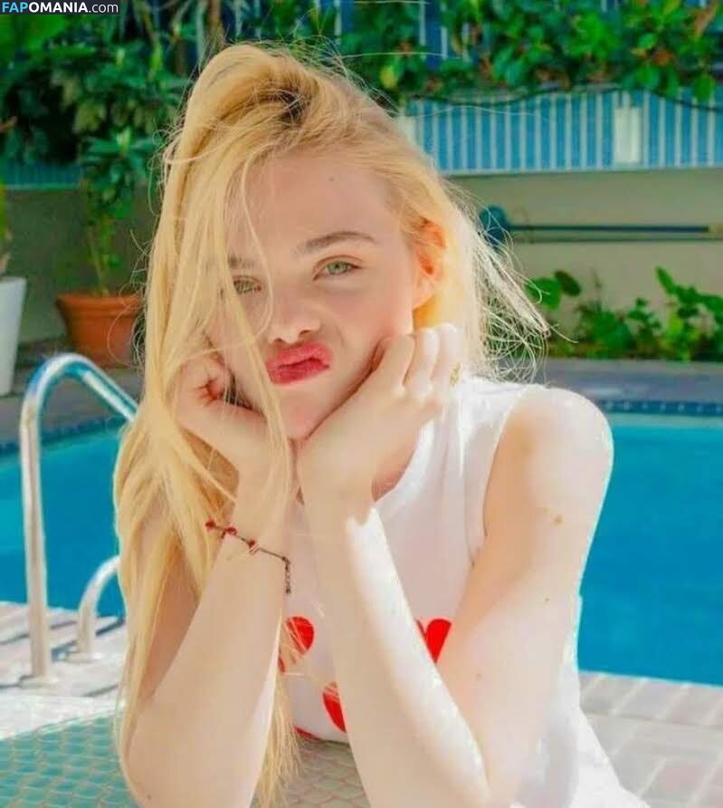 Elle Fanning / ellefanning Çıplak OnlyFans  Sızdırılmış Fotoğraf #79