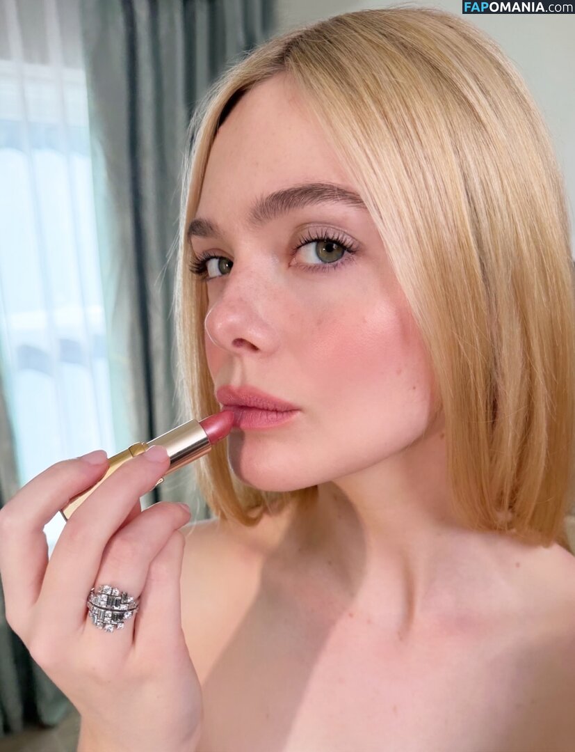 Elle Fanning / ellefanning Çıplak OnlyFans  Sızdırılmış Fotoğraf #86