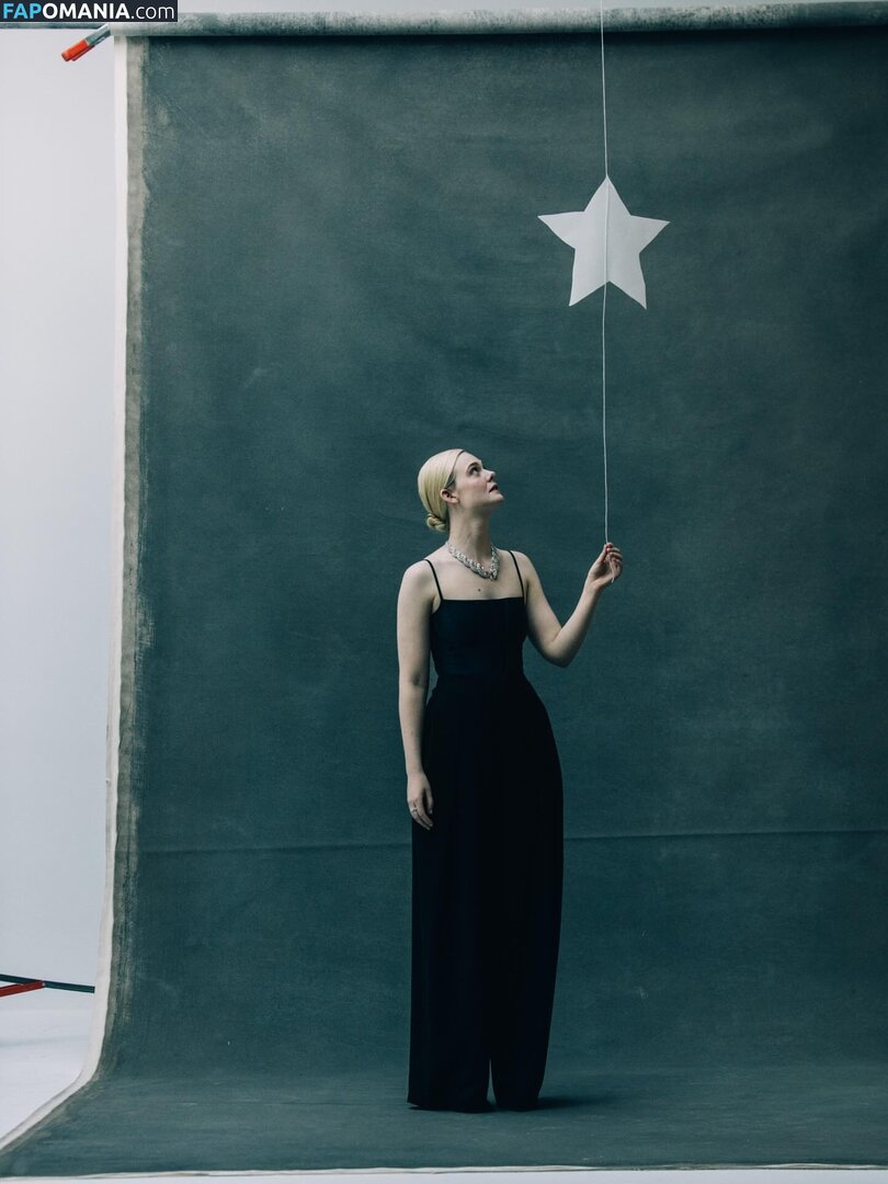 Elle Fanning / ellefanning Çıplak OnlyFans  Sızdırılmış Fotoğraf #88