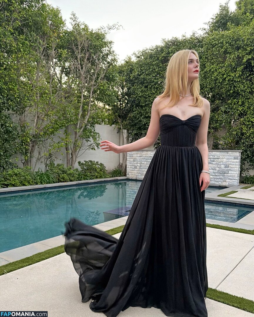 Elle Fanning / ellefanning Çıplak OnlyFans  Sızdırılmış Fotoğraf #102