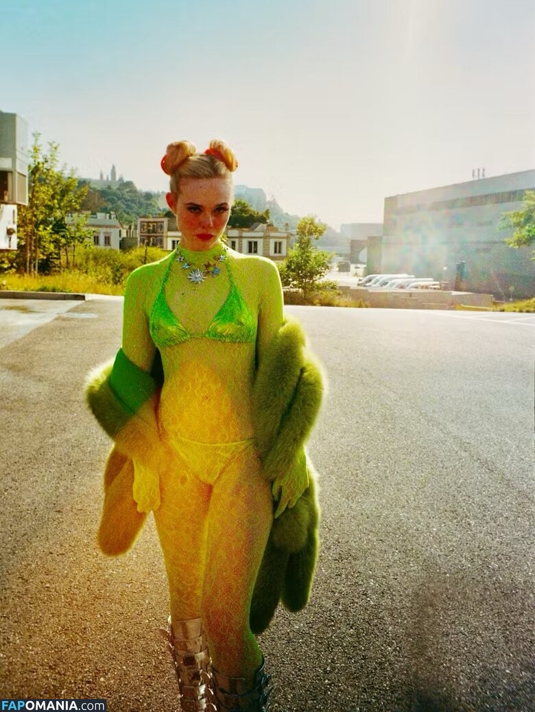 Elle Fanning / ellefanning Çıplak OnlyFans  Sızdırılmış Fotoğraf #130