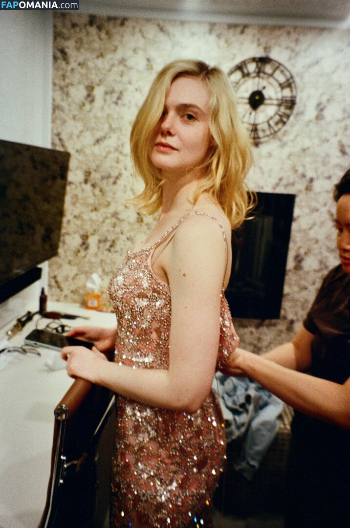 Elle Fanning / ellefanning Çıplak OnlyFans  Sızdırılmış Fotoğraf #134