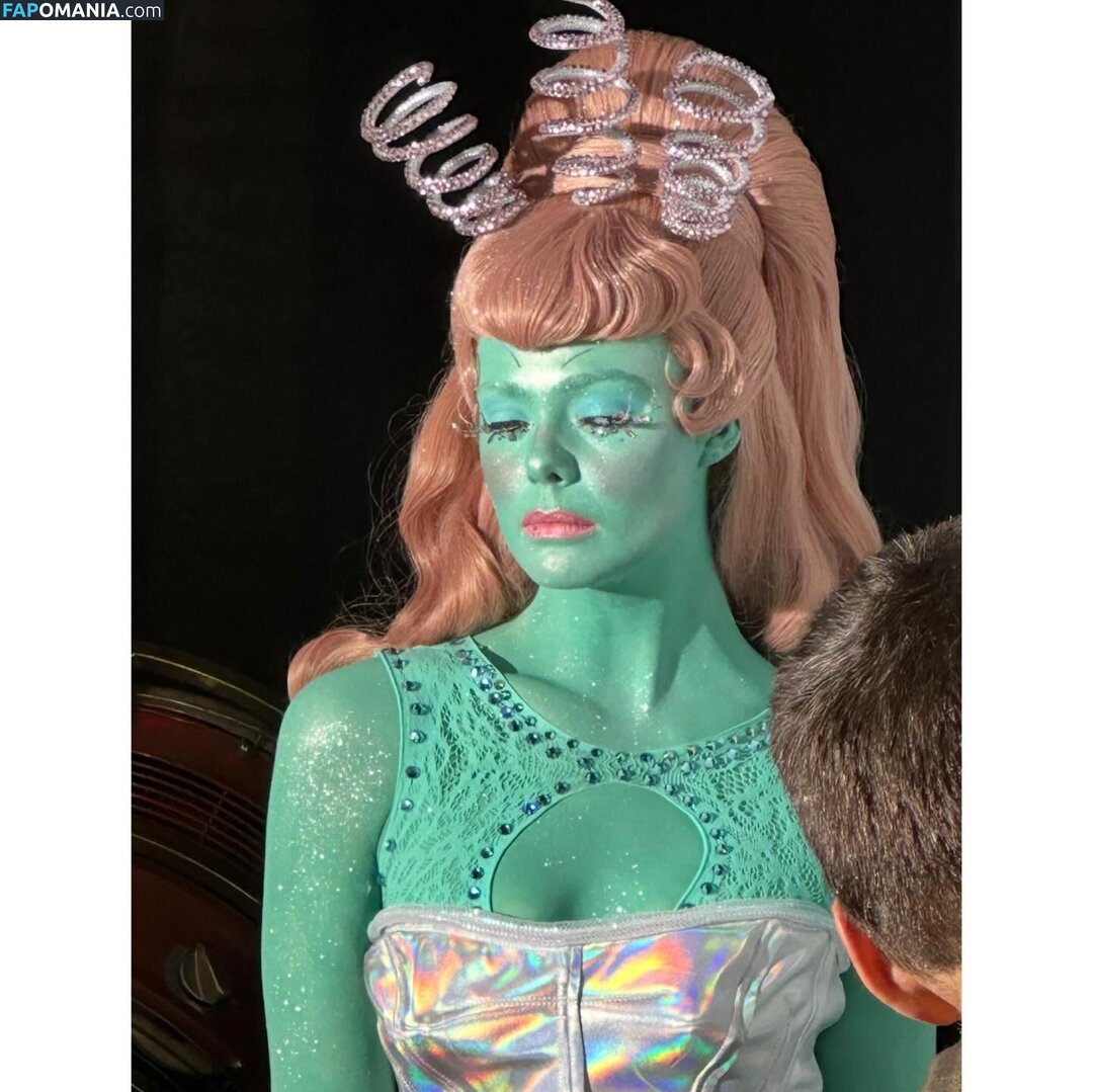 Elle Fanning / ellefanning Çıplak OnlyFans  Sızdırılmış Fotoğraf #140