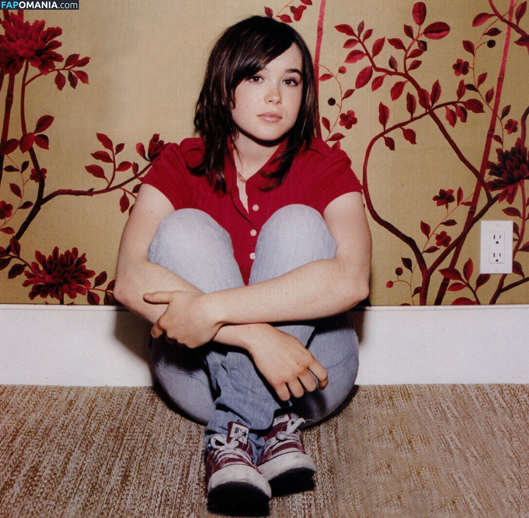 Elliot Page / elliotpage / formerly Ellen Page Çıplak OnlyFans  Sızdırılmış Fotoğraf #9