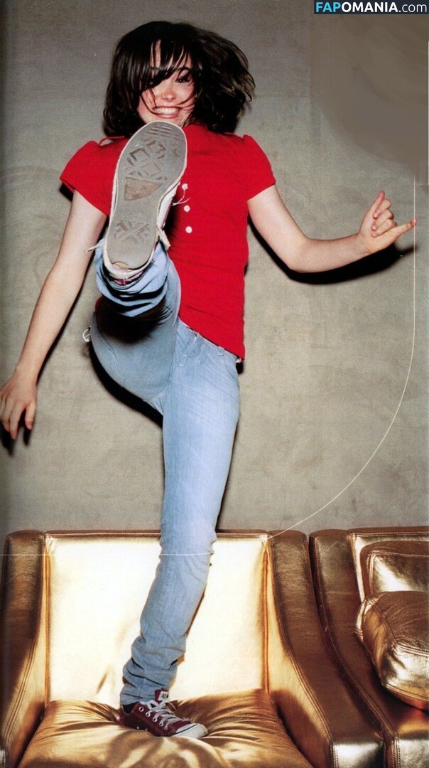 Elliot Page / elliotpage / formerly Ellen Page Çıplak OnlyFans  Sızdırılmış Fotoğraf #12