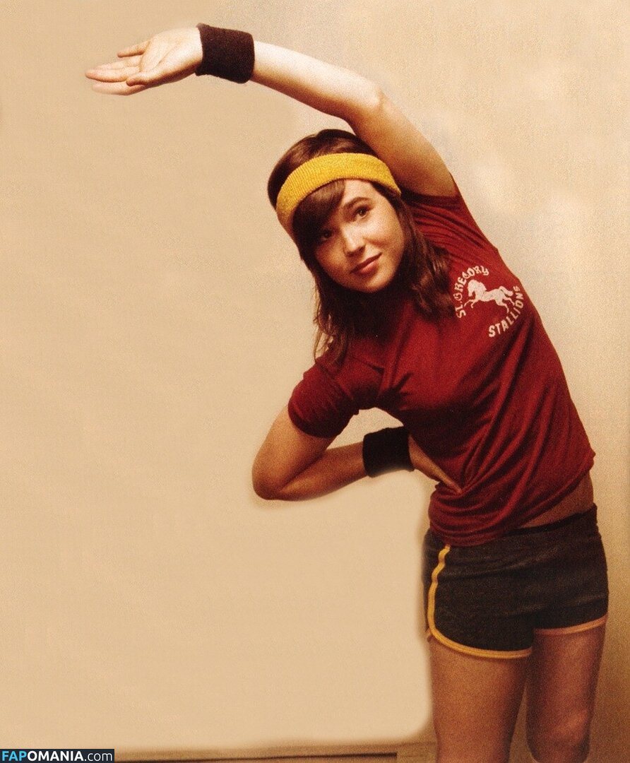 Elliot Page / elliotpage / formerly Ellen Page Çıplak OnlyFans  Sızdırılmış Fotoğraf #16