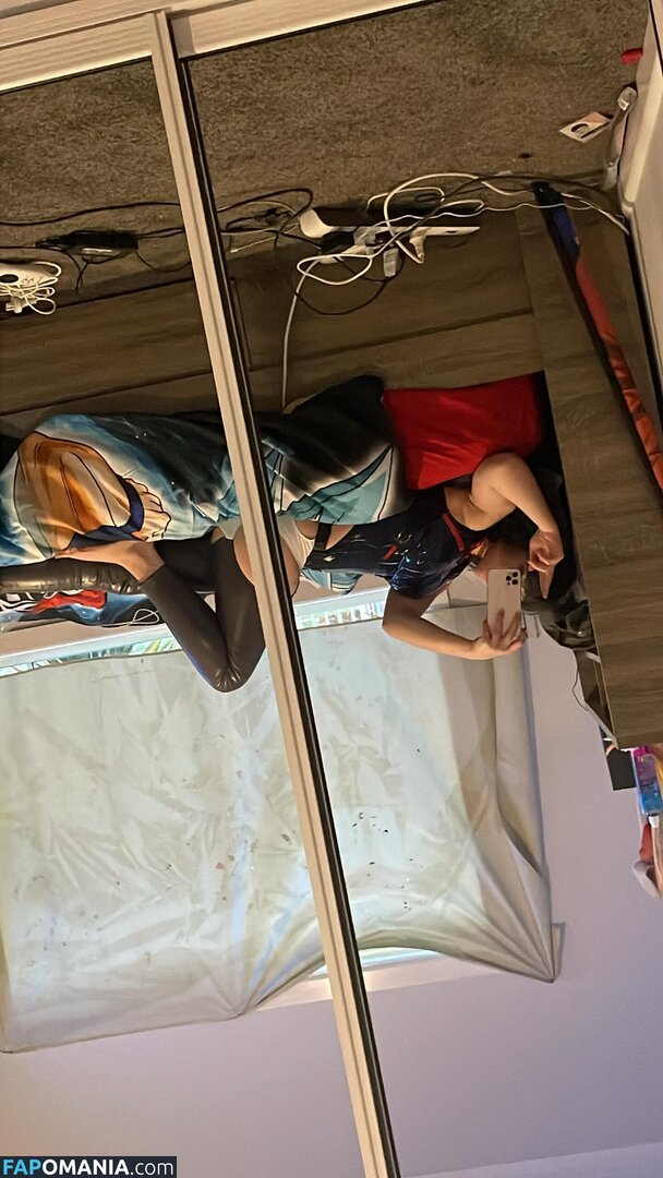  / Bashmacc / Elpheltz / Sleepconjurer / elpheltsz Çıplak OnlyFans  Sızdırılmış Fotoğraf #1