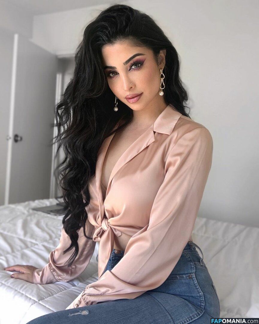 Elwa Saleh Çıplak OnlyFans  Sızdırılmış Fotoğraf #13