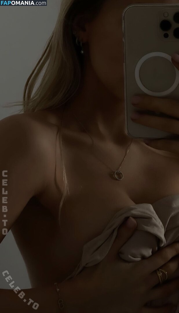 Ema Louise / emalouiise / emaxlouise Çıplak OnlyFans  Sızdırılmış Fotoğraf #9