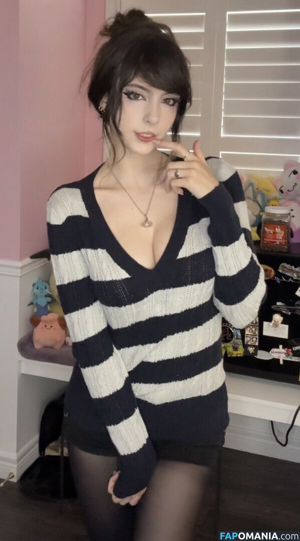 __emiki / em098 / emik28 / emiki / emiki28 / ilovekitties.28 Çıplak OnlyFans  Sızdırılmış Fotoğraf #2