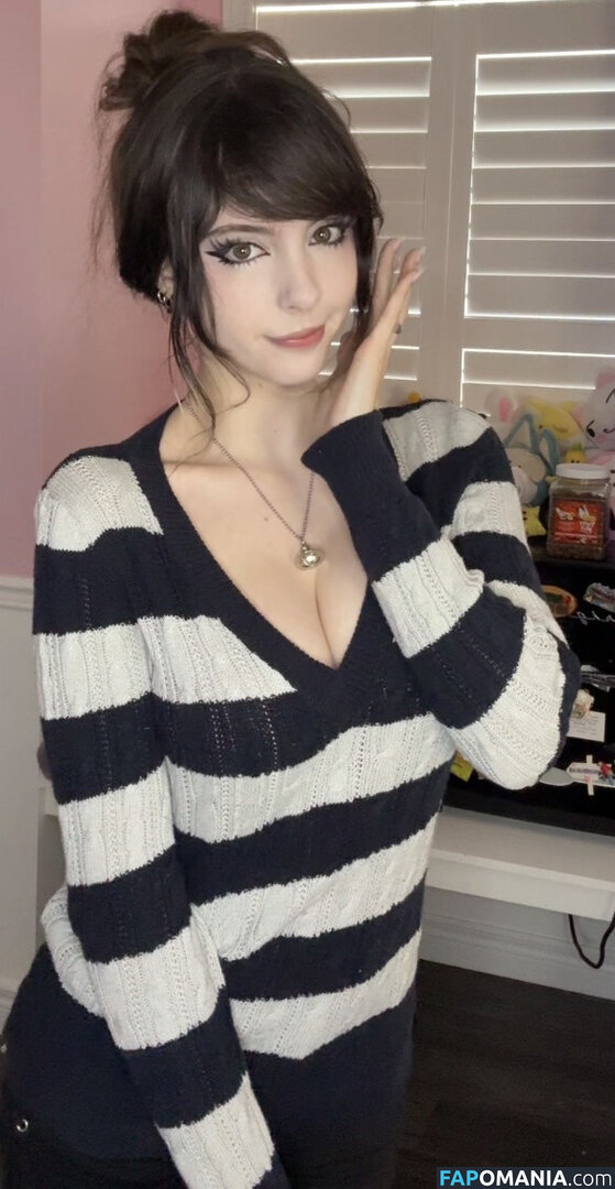 __emiki / em098 / emik28 / emiki / emiki28 / ilovekitties.28 Çıplak OnlyFans  Sızdırılmış Fotoğraf #4