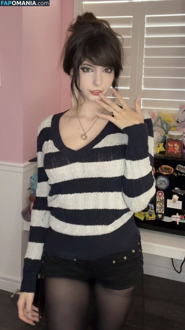 __emiki / em098 / emik28 / emiki / emiki28 / ilovekitties.28 Çıplak OnlyFans  Sızdırılmış Fotoğraf #7