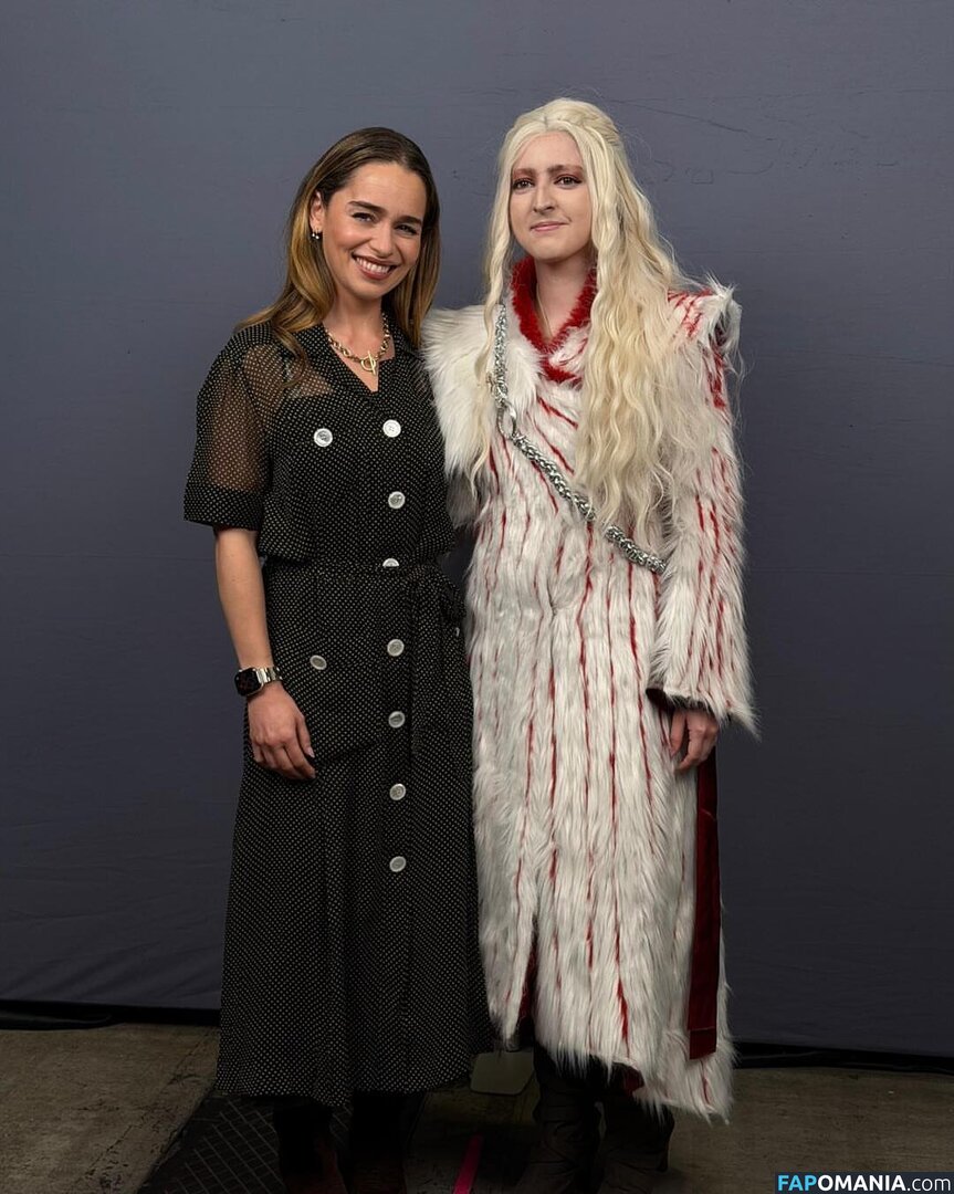 Emilia Clarke / clarkeyxo / emilia_clarke / emiliaclarke Çıplak OnlyFans  Sızdırılmış Fotoğraf #888