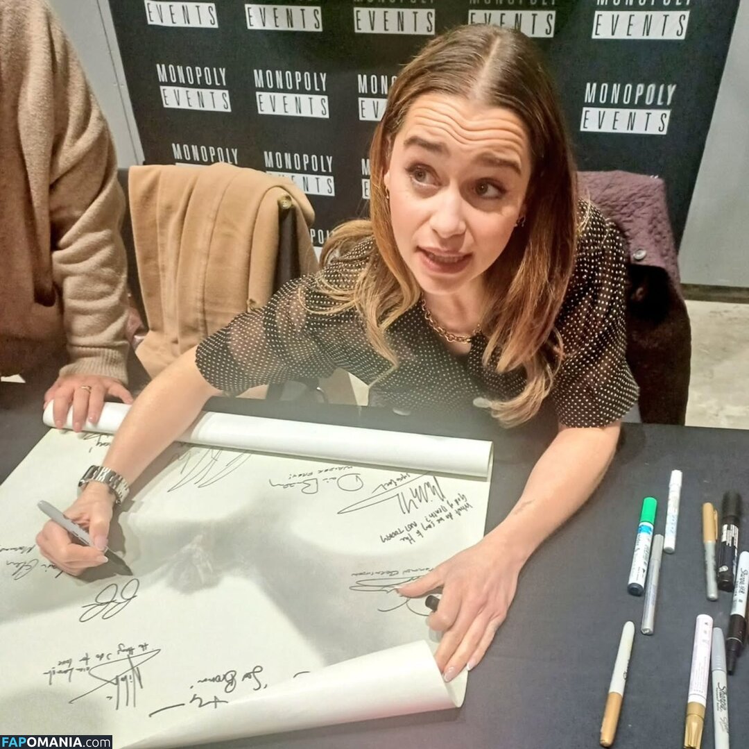 Emilia Clarke / clarkeyxo / emilia_clarke / emiliaclarke Çıplak OnlyFans  Sızdırılmış Fotoğraf #892