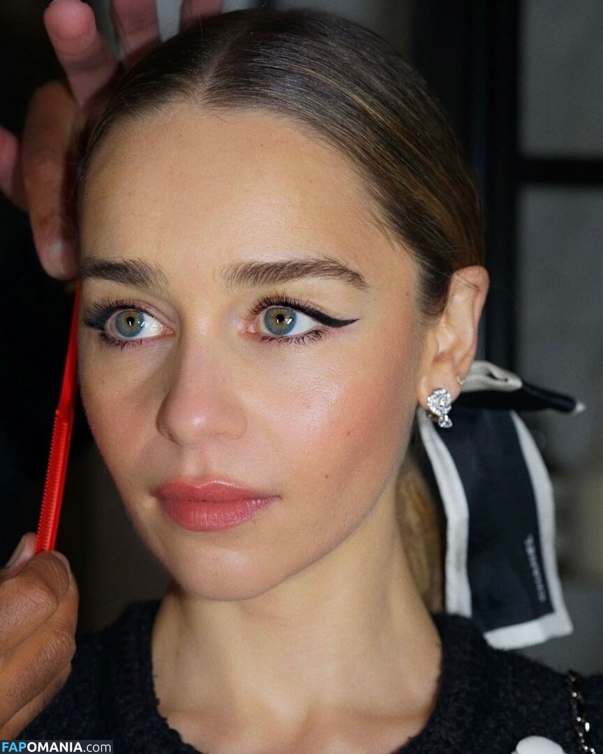 Emilia Clarke / clarkeyxo / emilia_clarke / emiliaclarke / emiliaclarkecentral / https: Çıplak OnlyFans  Sızdırılmış Fotoğraf #933