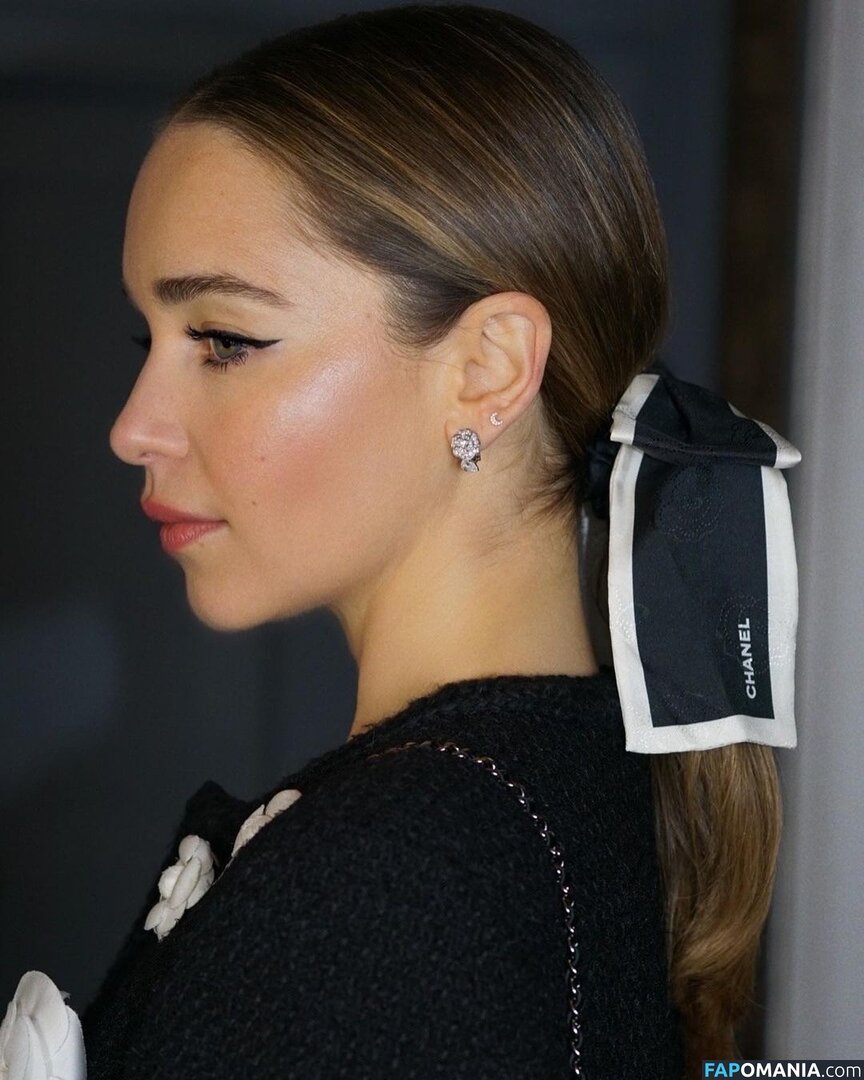 Emilia Clarke / clarkeyxo / emilia_clarke / emiliaclarke / emiliaclarkecentral / https: Çıplak OnlyFans  Sızdırılmış Fotoğraf #934