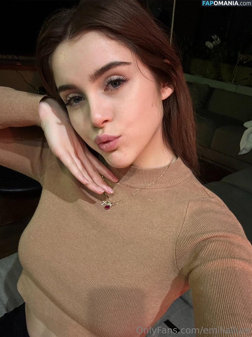 emiliallure Çıplak OnlyFans  Sızdırılmış Fotoğraf #1