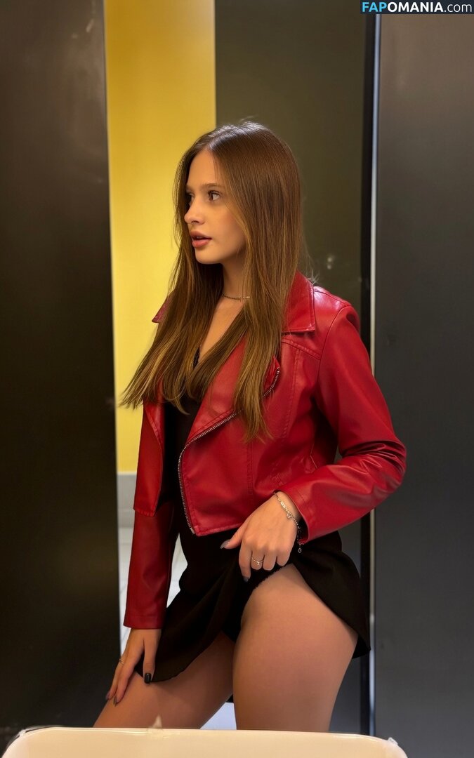 Emilly Campos / _emycampos Çıplak OnlyFans  Sızdırılmış Fotoğraf #2