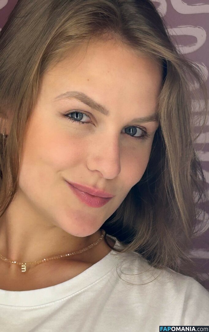Emilly Schellmann / _emillyschellmann Çıplak OnlyFans  Sızdırılmış Fotoğraf #31