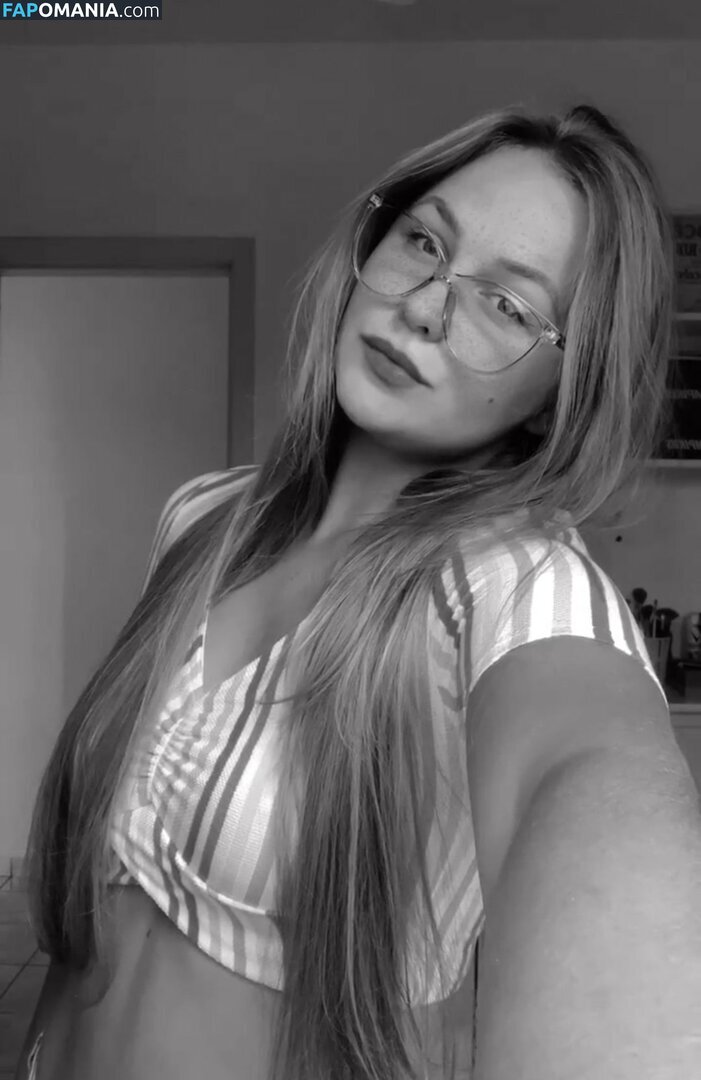 Emilly Schellmann / _emillyschellmann Çıplak OnlyFans  Sızdırılmış Fotoğraf #35