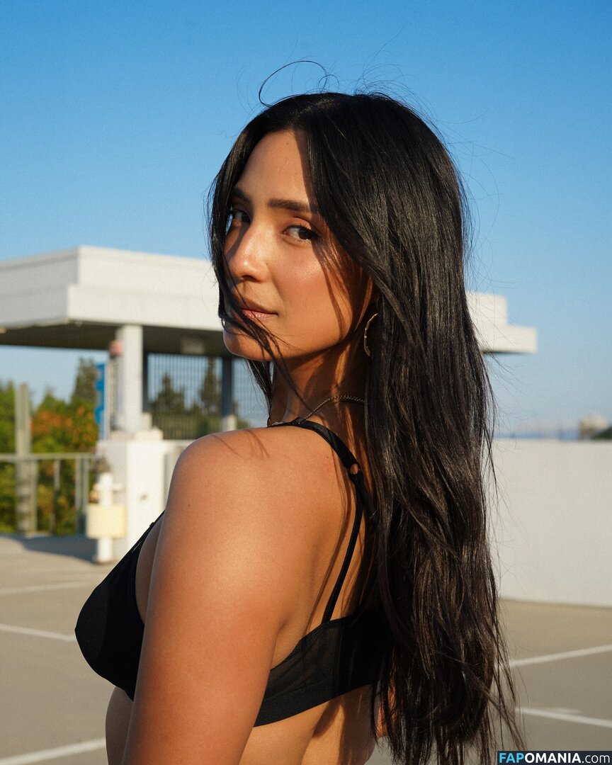 Emily Alabi / emilyalabi / https: Çıplak OnlyFans  Sızdırılmış Fotoğraf #3