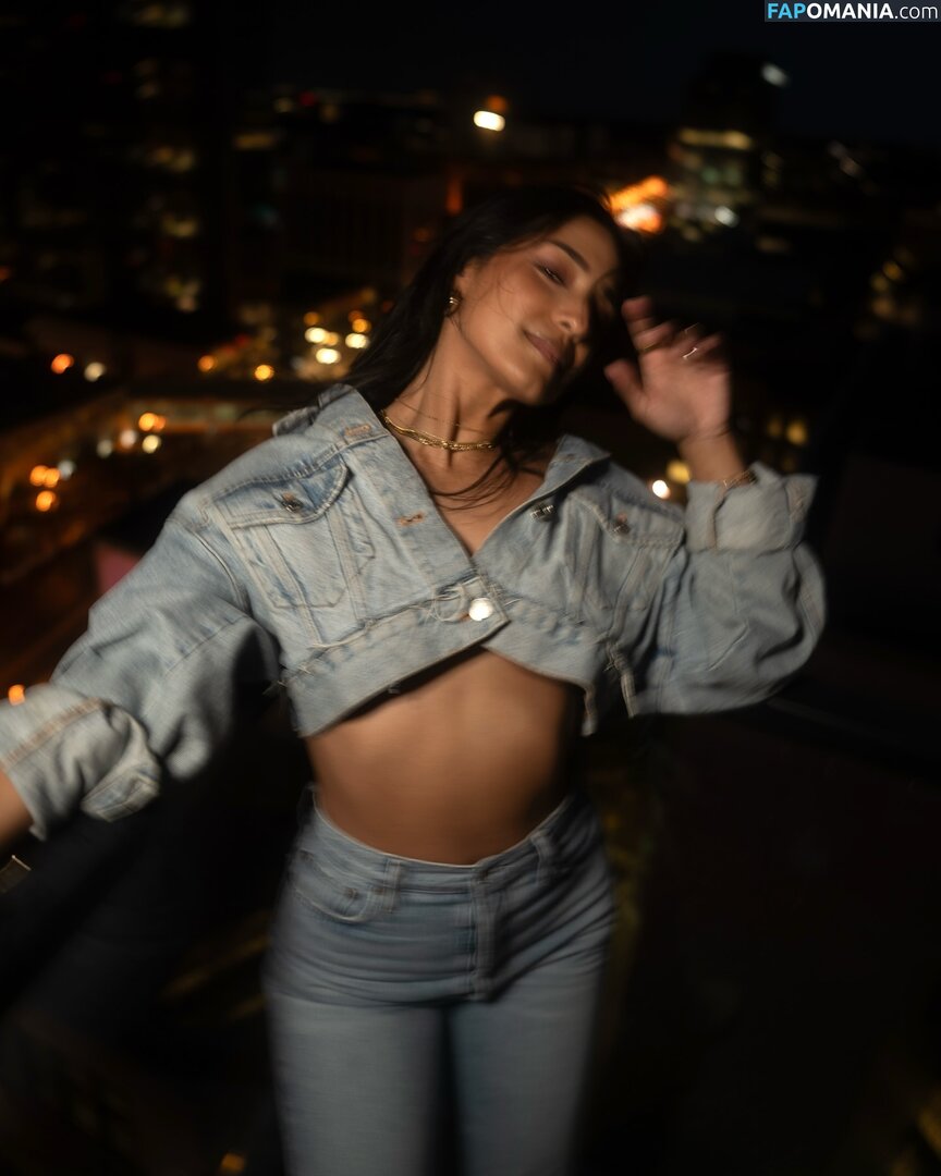 Emily Alabi / emilyalabi / https: Çıplak OnlyFans  Sızdırılmış Fotoğraf #14