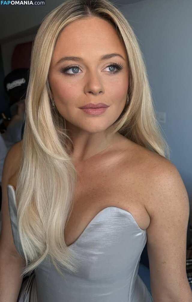 Emily Atack / emilyatack Çıplak OnlyFans  Sızdırılmış Fotoğraf #24