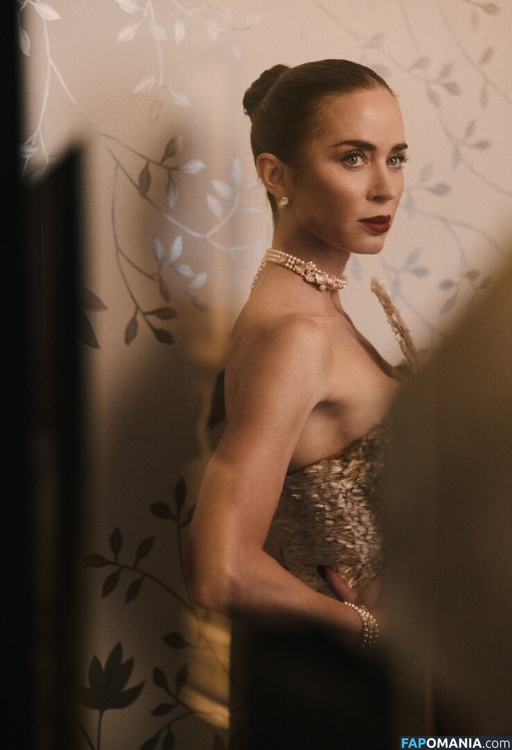 Emily Blunt / _emily_blunt_ / twogirlsoneblunt Çıplak OnlyFans  Sızdırılmış Fotoğraf #462