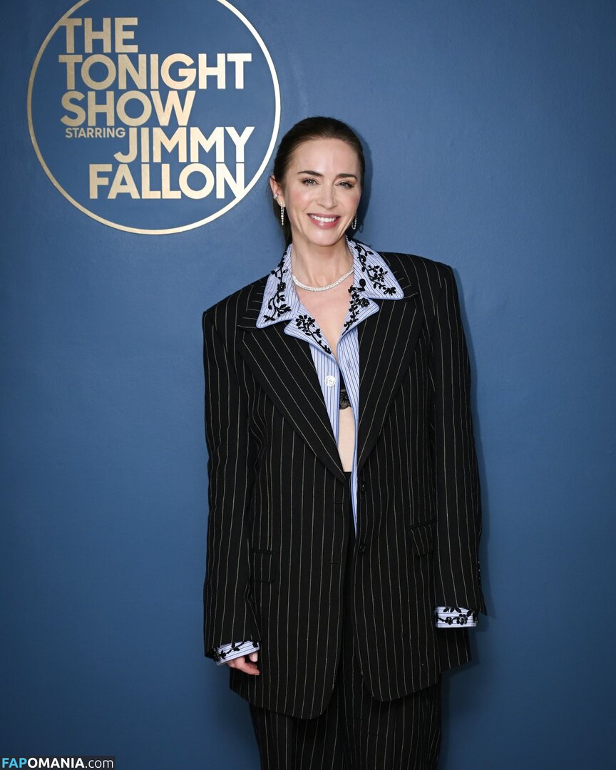 Emily Blunt / _emily_blunt_ / twogirlsoneblunt Çıplak OnlyFans  Sızdırılmış Fotoğraf #468