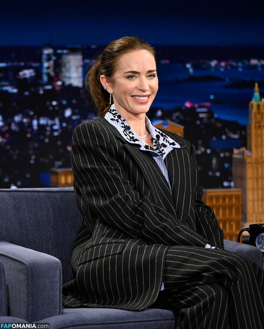 Emily Blunt / _emily_blunt_ / twogirlsoneblunt Çıplak OnlyFans  Sızdırılmış Fotoğraf #469