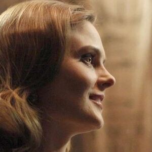 Emily Deschanel